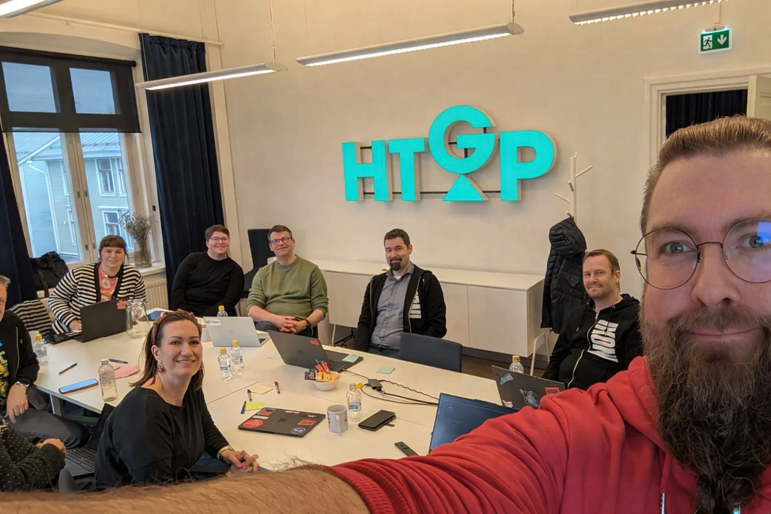 Ikoni Hackathon 2026